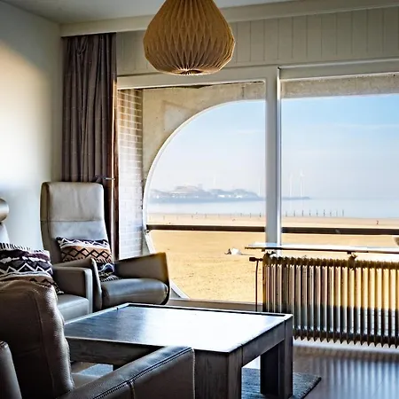 Les Justices With Unique Terrace And Sea View Apartment